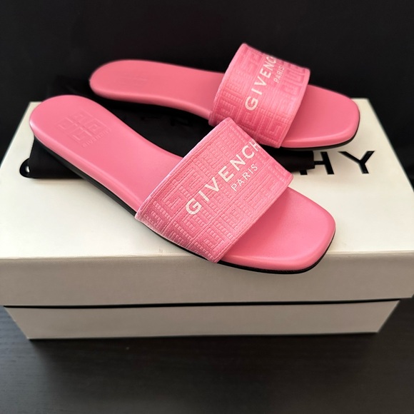 Givenchy 4G Monogram Flat Slide Sandals - Picture 4 of 10